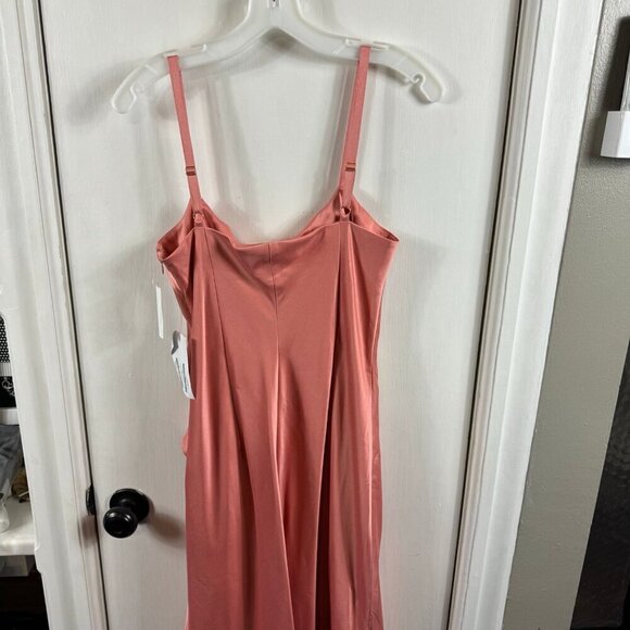 Mestiza New York Pink Satin Floral Appliqué Ruffle Gown Size 8 - Picture 10 of 12